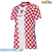 Camisa de time de futebol Croácia Replicas 1º Equipamento Feminina Mundo 2026 Manga Curta